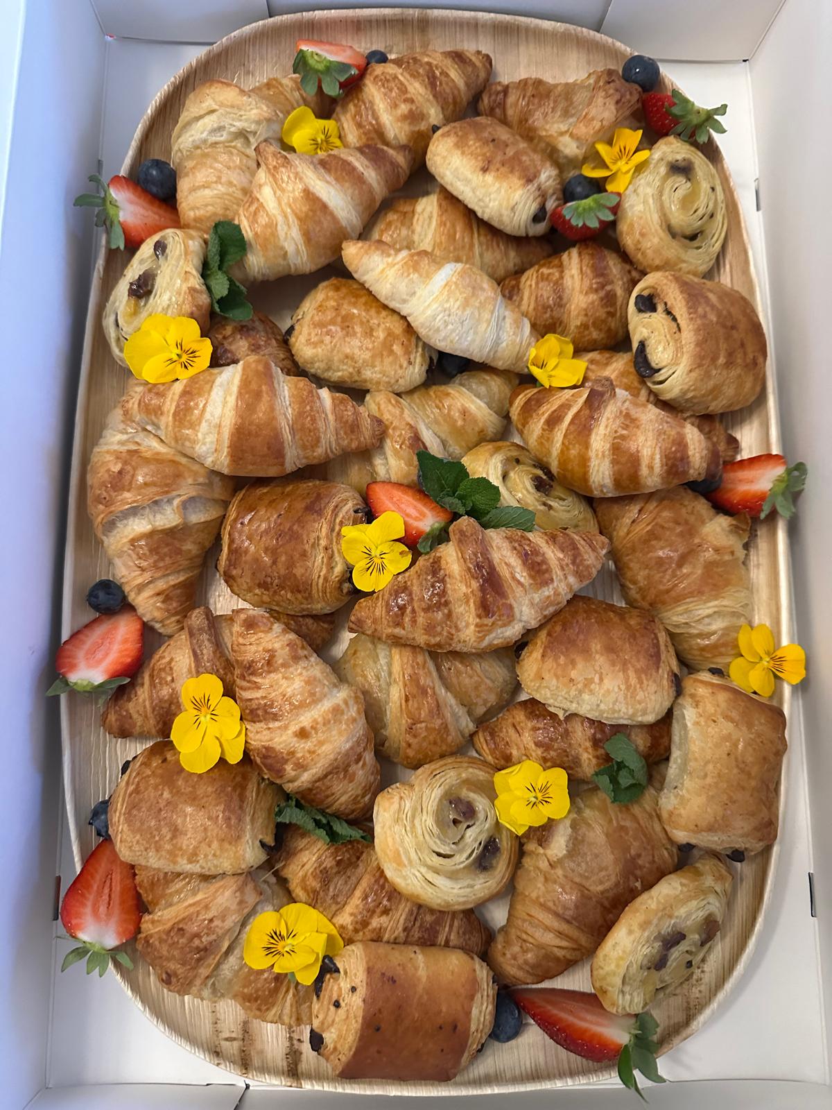 30 Mixed Croissants, Chocolate croissants, and Koffie Rolls